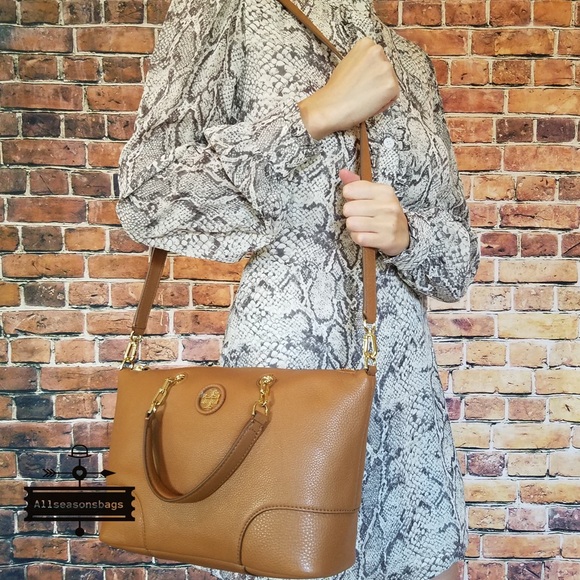 🔽Tory burch whipstitch slouchy crossbody satchel - Picture 4 of 8